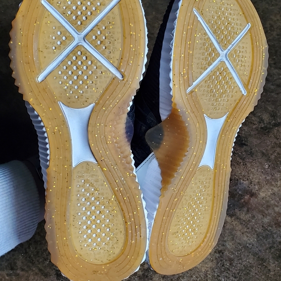 PUMA Defy Mid Athletic Slip On Tennis Shoe - Picture 4 of 6